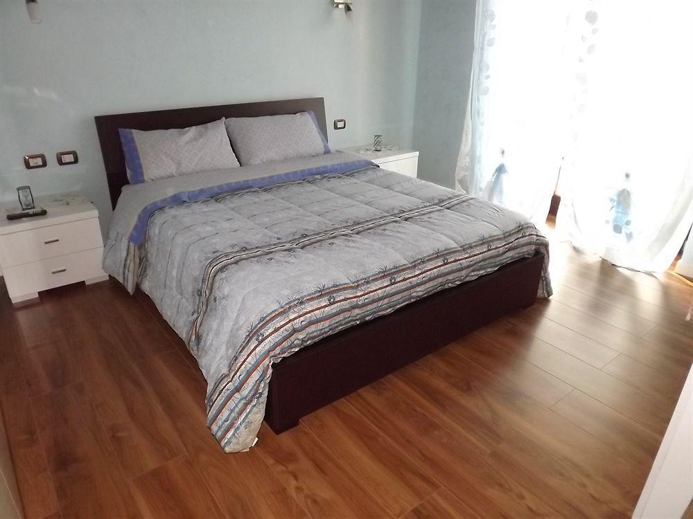 Bed and Breakfast Il Gelsomino Ferno Екстер'єр фото