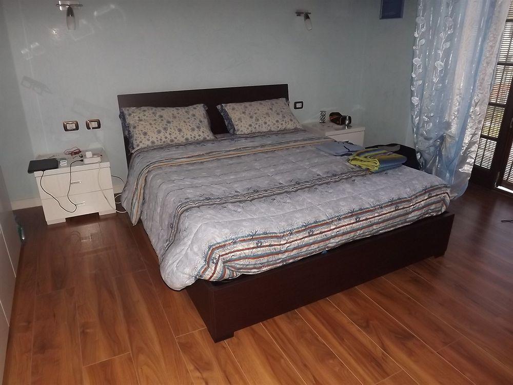 Bed and Breakfast Il Gelsomino Ferno Екстер'єр фото