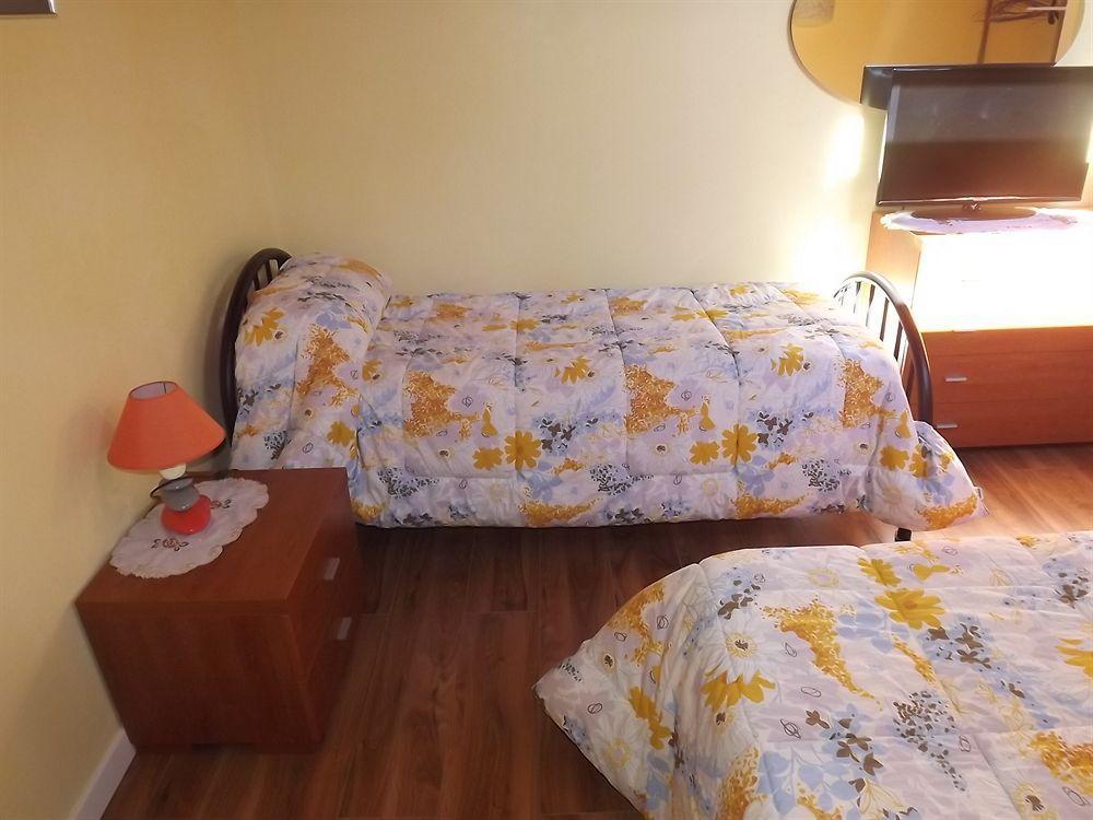Bed and Breakfast Il Gelsomino Ferno Екстер'єр фото