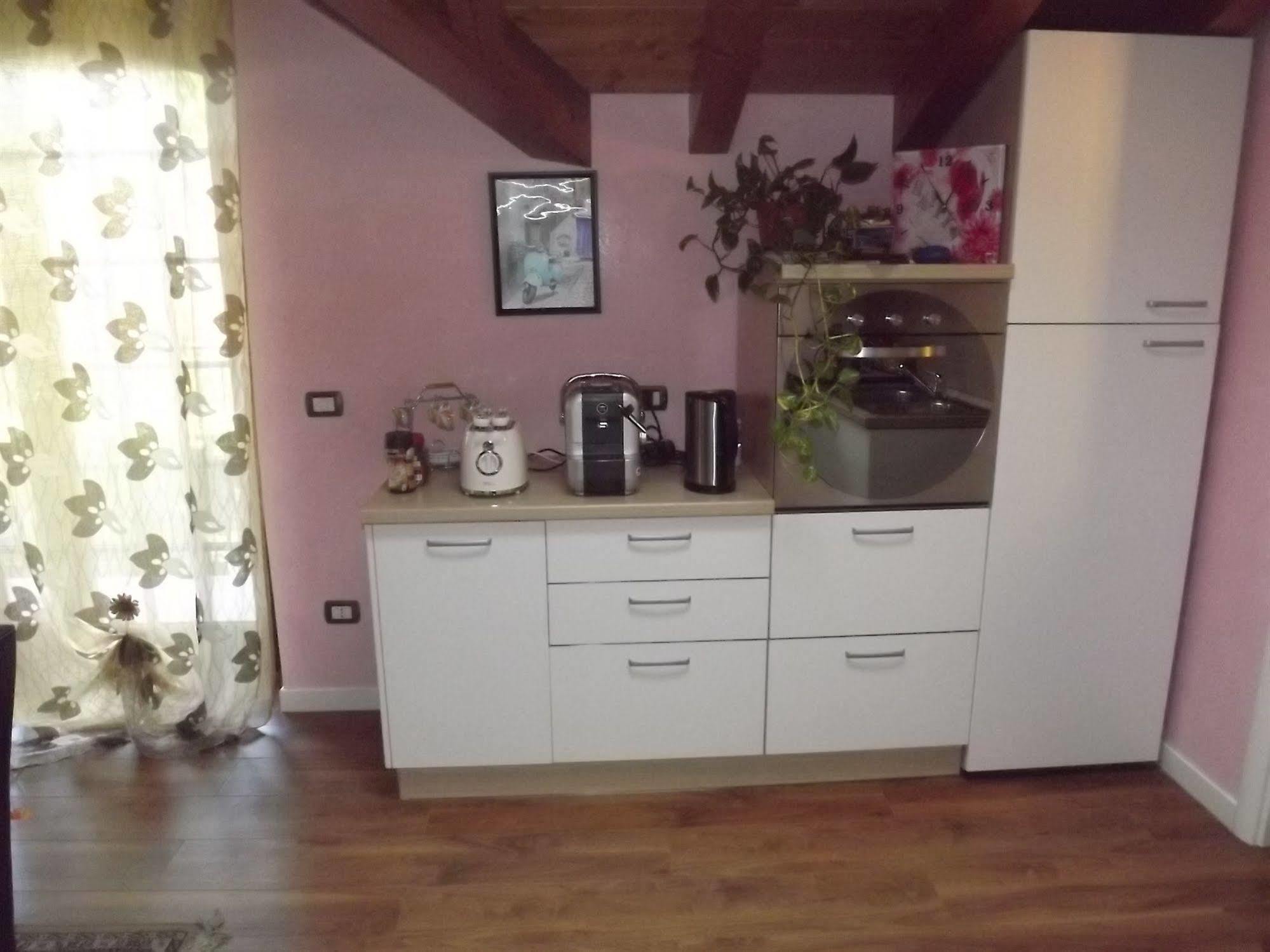 Bed and Breakfast Il Gelsomino Ferno Екстер'єр фото